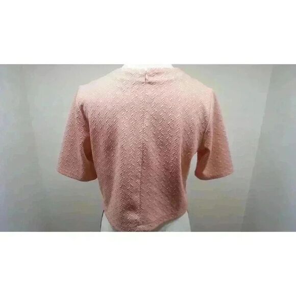 Forever 21 Short Sleeve Textured Crop Top, Size M - Picture 7 of 12